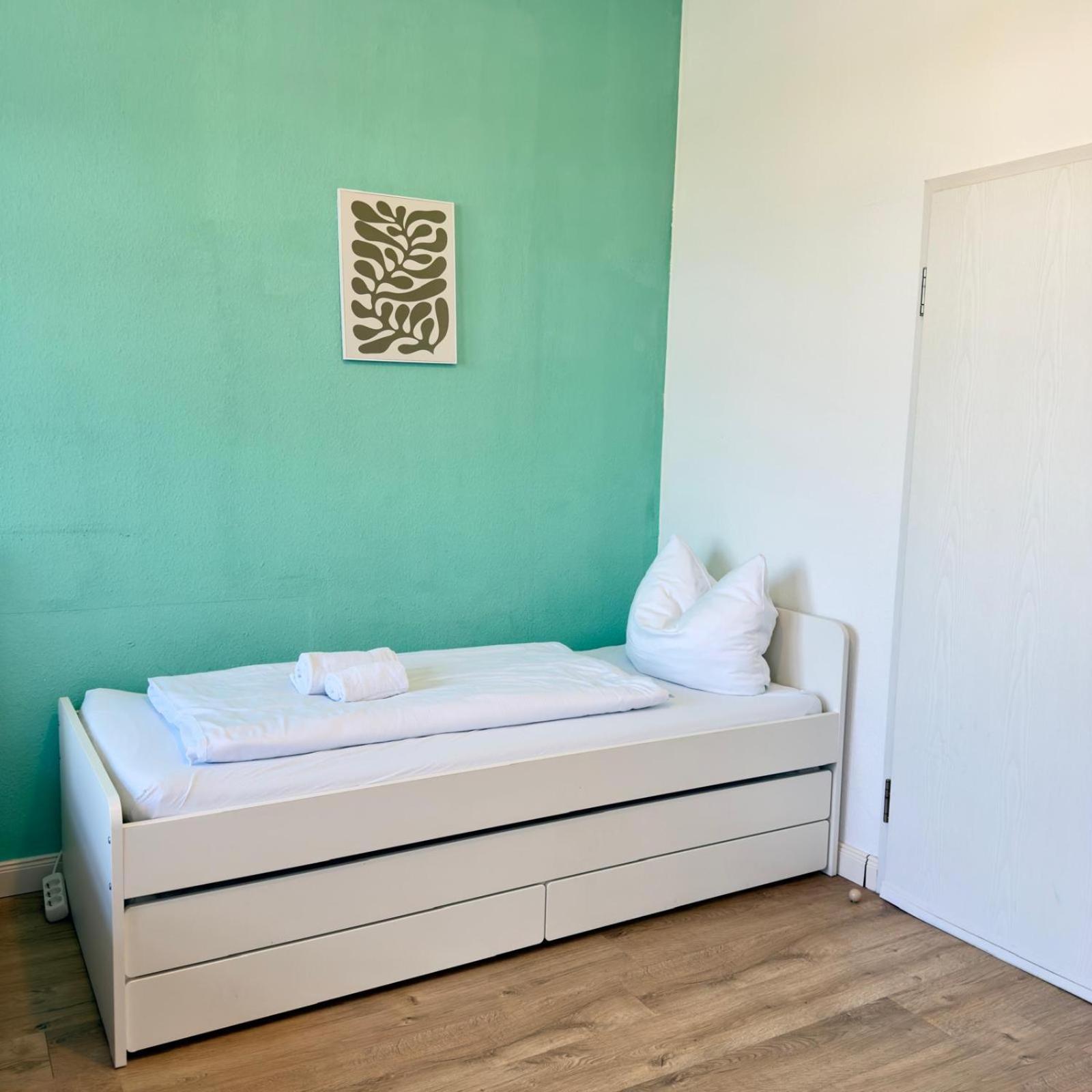 Raha Apartments - Modernes Studio-Apartment - Hbf - Gratis Parkplatz Erfurt Exterior foto